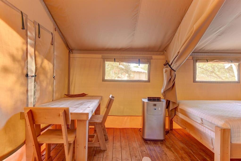 מלון ג'ונסון סיטי 12 Fires Luxury Glamping With Heating #5 מראה חיצוני תמונה